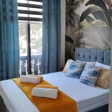 Sea View Apartment Kyrenia Кіренія Екстер'єр фото